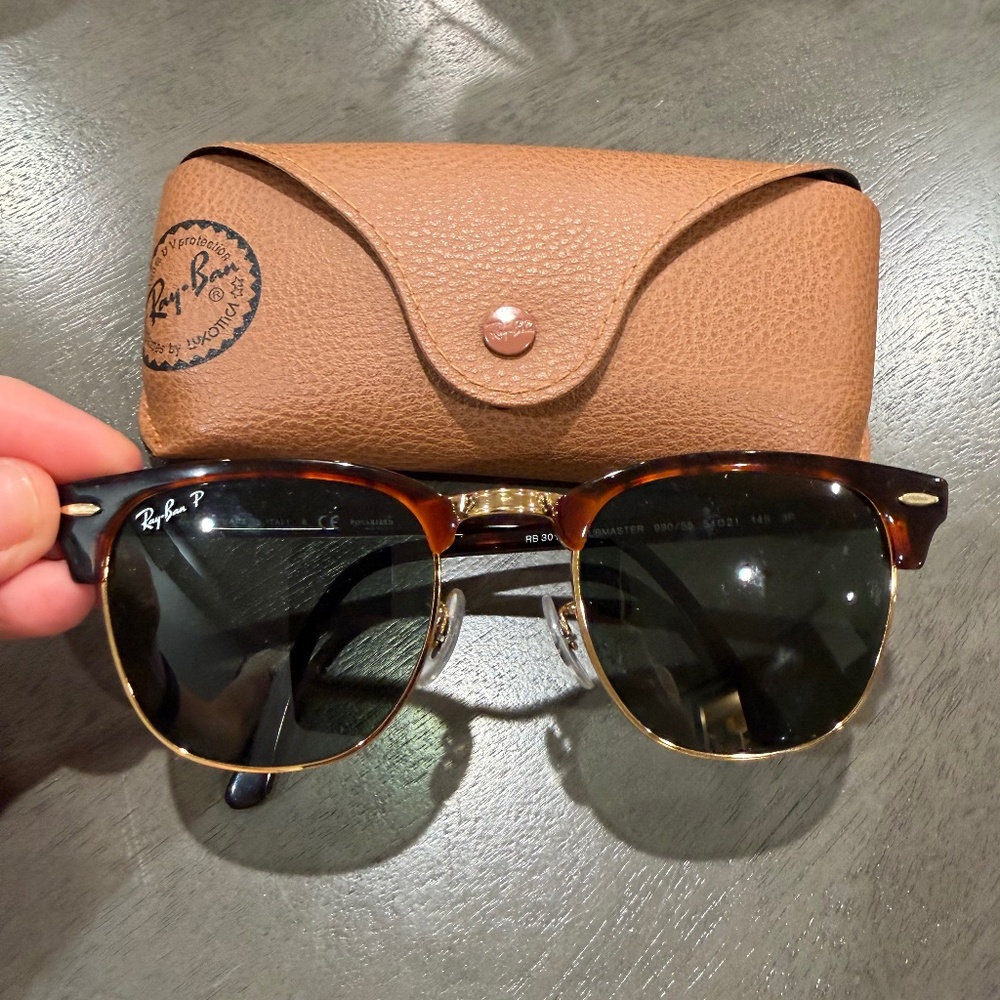 Ray-Ban Clubmaster RB3016 Sunglasses Tortoise Green Lenses Size 51